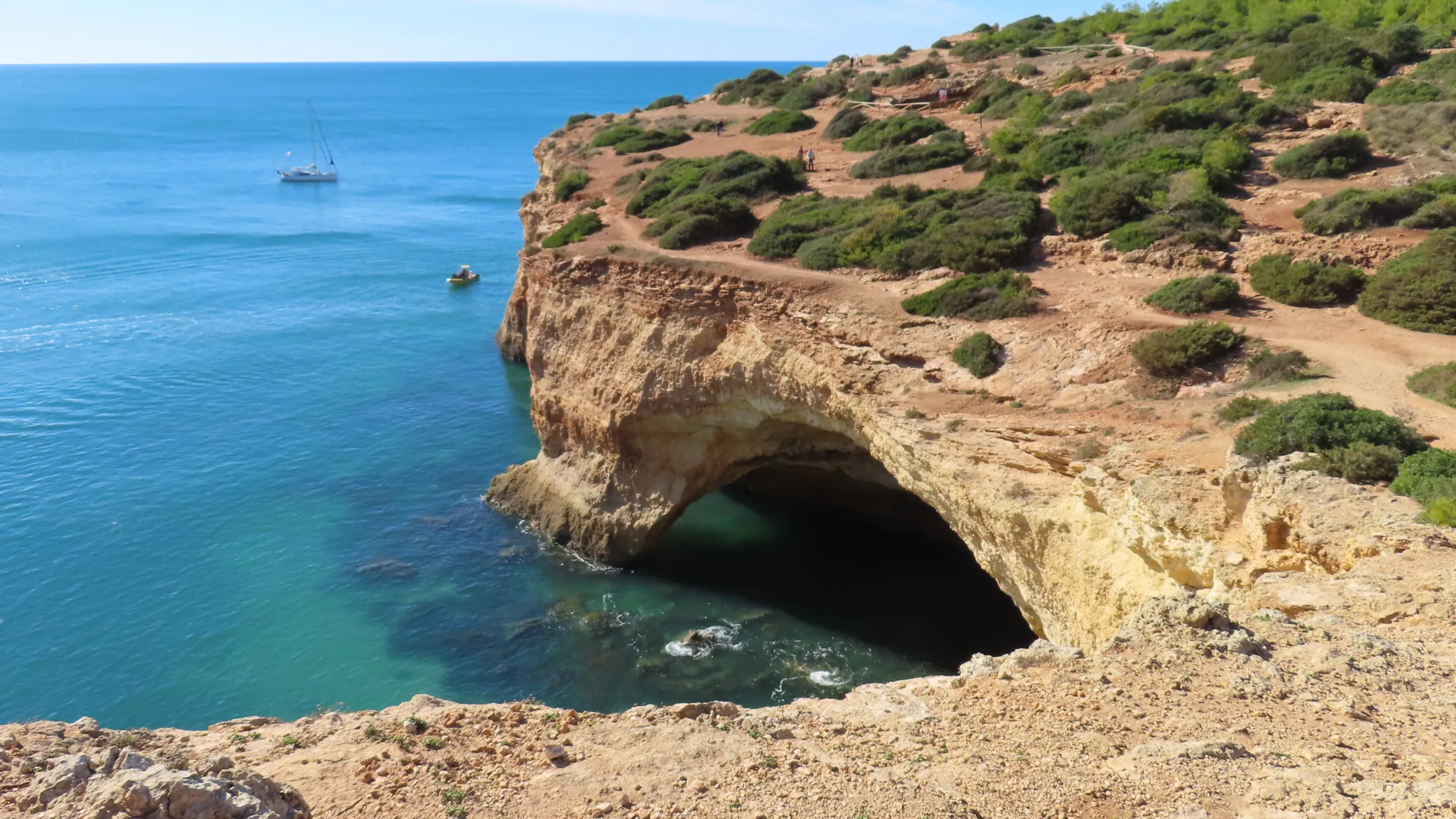 Benagil Cave landscape