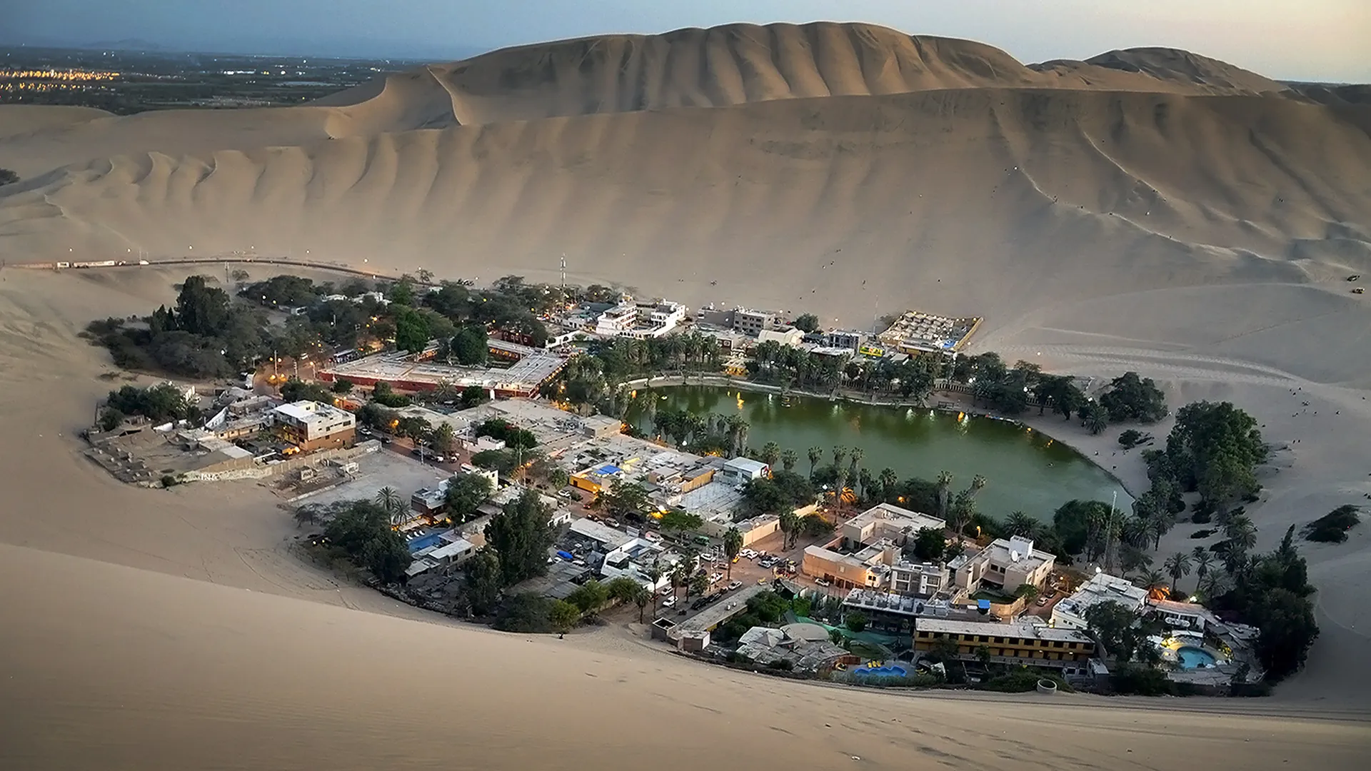 Huacachina landscape